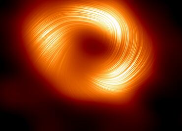 Una nueva imagen del agujero negro de la Vía Láctea desvela potentes campos magnéticos