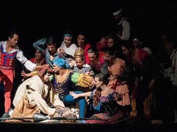 Las 12 mejores universidades de artes escénicas en EU