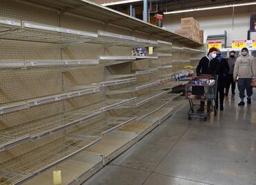 Video. Compras de pánico en Texas: escasean el agua y la comida