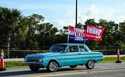 Seguidores de Trump manifiestan su apoyo cerca de su casa de Florida
