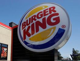 Empleada de Burger King dispara contra cliente que le lanzó mayonesa en Florida