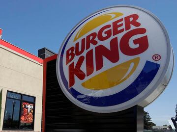 Empleada de Burger King dispara contra cliente que le lanzó mayonesa en Florida