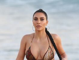 Kim Kardashian arrasa con 'bikini body' durante sesión en el bosque