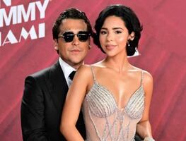 Christian Nodal presume a Ángela Aguilar con polémico comentario: “Esa es mi vieja”