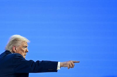 Donald Trump descarta usar la fuerza por Groenlandia en Davos, pero amenaza con una guerra comercial contra Europa