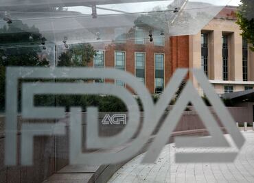 La Casa Blanca prepara orden para recortar miles de puestos de trabajo sanitarios