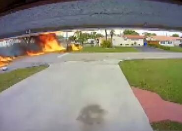 Video. Avioneta se estrella sobre auto en Florida; muere un niño