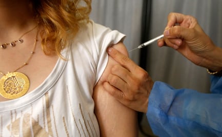 Los Ángeles debe aprobar vacunación obligatoria para estudiantes