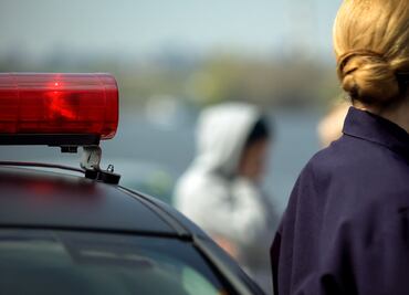 Histórica compensación: Boston paga 2.4 MDD a mujer policía por discriminación de género