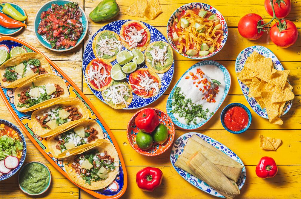 Deliciosos Platillos Mexicanos para Festejar la Independencia en Casa. Foto iStock / LarisaBlinova