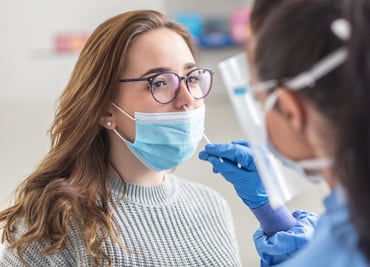 Covid-19. EU prevé menos hospitalizaciones, pero mismo número de contagios de 2023