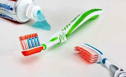 ¿Estás usando esta pasta Colgate? Cofepris alerta por reacciones adversas y la retira