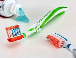 ¿Estás usando esta pasta Colgate? Cofepris alerta por reacciones adversas y la retira