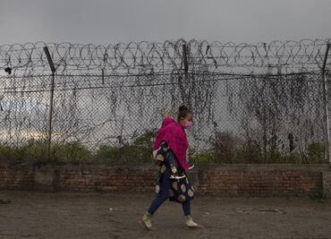 Covid-19 destruye sectores de la economía de EU dominados por manos migrantes