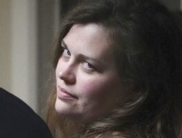 Con problemas mentales, soprano detenida por incidente en residencia de Trump