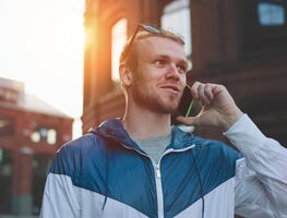 Samsung incluirá traducción en tiempo real en sus teléfonos; ¿en qué modelos y a partir de cuándo?