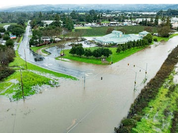 Más de 14 millones de personas en alerta en California por "lluvias catastróficas". VIDEO