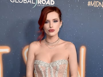 Bella Thorne sorprende con braless y vestido de látex al estilo Barbie en Instagram