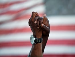 El "gran reemplazo", la teoría supremacista de que los blancos serán minoría en EU