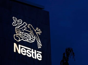 Nestlé pondrá fin a los popotes de plástico en sus productos