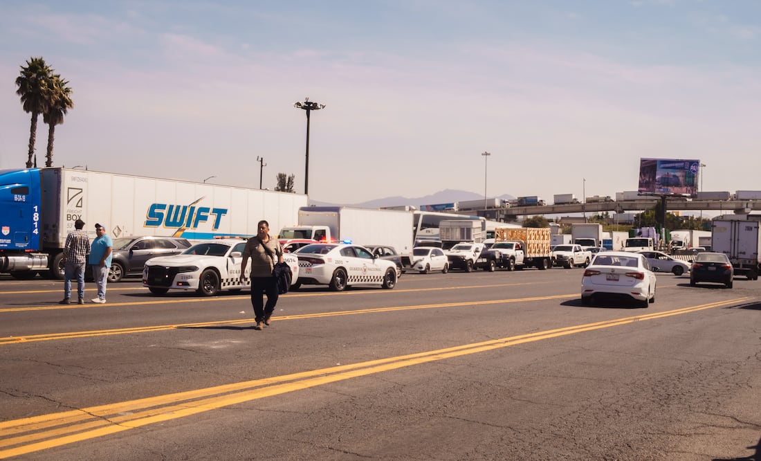 Bloqueo transportistas 3 de noviembre. ¿Qué vialidades están cerradas en Edomex? ¿Cómo está la México-Querétaro? Foto Osmar Alvarado | El Universal