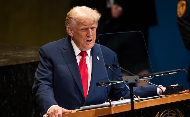 La OMS responde a Trump: "Las vacunas combinadas son seguras y salvan millones de vidas"
