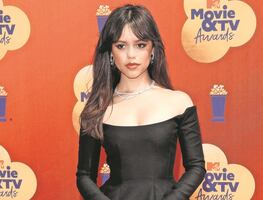 'Merlina', la serie que desbancó a 'Stranger Things' y causa tanto furor como polémica