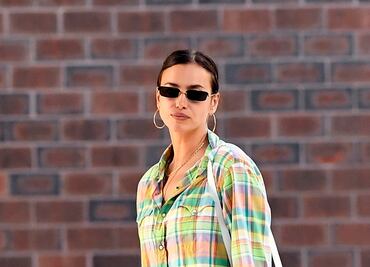 Irina Shayk sorprende al sumarse a la tendencia ‘sin pantalón’
