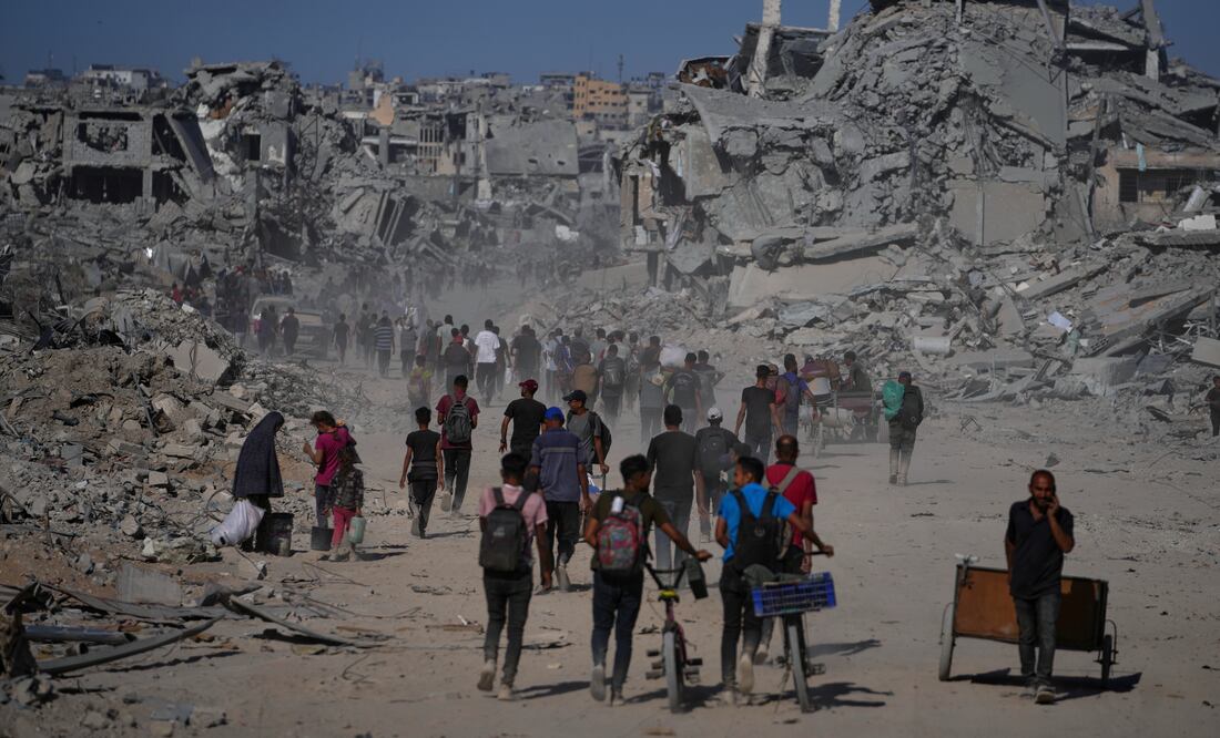 Palestinos regresan al norte de Gaza y encuentran devastación total: "No queda nada". IMÁGENES. (AP Photo/Jehad Alshrafi)