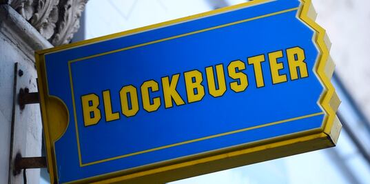 ¡Nostalgia! Abre tienda emergente sobre Blockbuster en NY