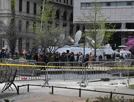 Un hombre se prende fuego a las afueras del tribunal que juzga a Donald Trump