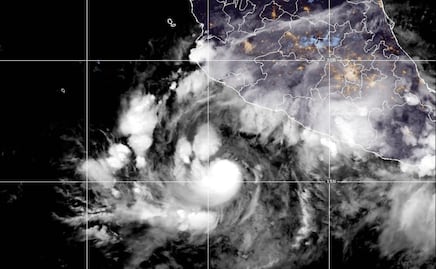 Huracán Simón sube a categoría 2 y amenaza con fuertes lluvias a Puerto Vallarta: trayectoria y estados afectados