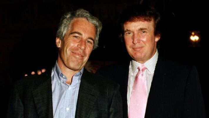 Publican nuevos documentos del caso Epstein con acusaciones contra Trump: una mujer asegura que el presidente la agredió