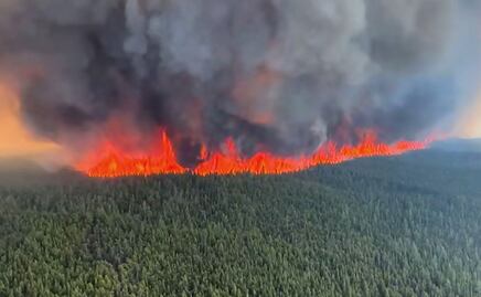 México envía equipo de ayuda a Canadá para combatir incendios forestales