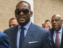 ¿Quién es R.Kelly? ¿Por qué delitos lo acusan en Estados Unidos?