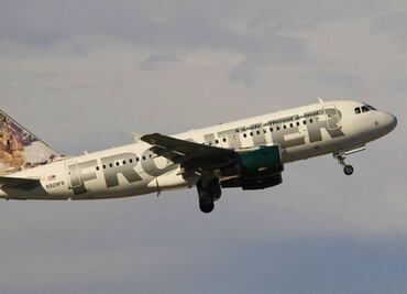Pasajeras demandan a Frontier por ignorar sus denuncias de agresión sexual