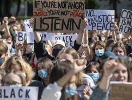 ¿Por qué la muerte de  George Floyd movilizó a miles en EU?