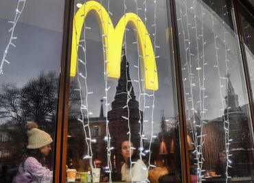 McDonald's cierra sus 850 restaurantes en Rusia