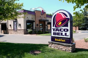 Taco Bell resiente el brote de Cyclospora: caen sus ventas tras miles de contagios en Estados Unidos