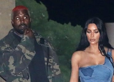 Kim Kardashian impacta en Malibú con jeans y crop top
