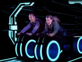 TRON Lightcycle/Run, la nueva montaña rusa que llegará a Magic Kingdom y a tu celular