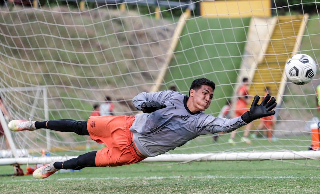 Fallece joven portero del Barcelona al caerse y golpearse la cabeza. EFE/ Pagina Oficial Facebook Barcelona Sporting Club