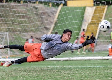 Fallece joven portero del Barcelona al caerse y golpearse la cabeza