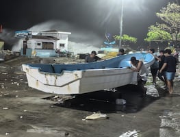 Huracán Erick deja lluvias torrenciales y alerta por deslaves en Oaxaca y Guerrero