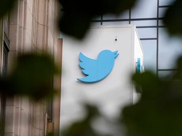 Twitter ya sólo cuenta con mil 300 empleados tras recortes masivos: CNBC