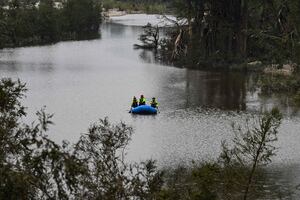 Inundaciones en Texas dejan más de 80 muertos y decenas de desaparecidos, incluidas 27 niñas de un campamento