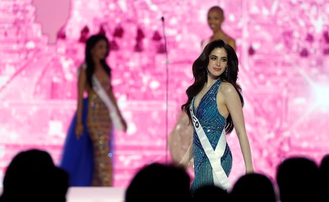 Fátima Bosch, Miss México, vive incómodo momento en Miss Universo: no le dieron el micrófono y las redes estallan