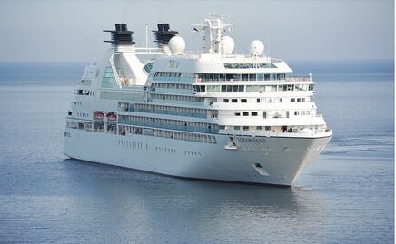 Buscan a pasajero que saltó por la borda de un crucero de Carnival en Florida