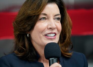 Kathy Hochul será la primera gobernadora mujer de Nueva York