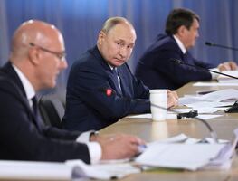 Vladimir Putin, ¿está mal de salud y usa dobles en actos públicos? Esto dice el Kremlin